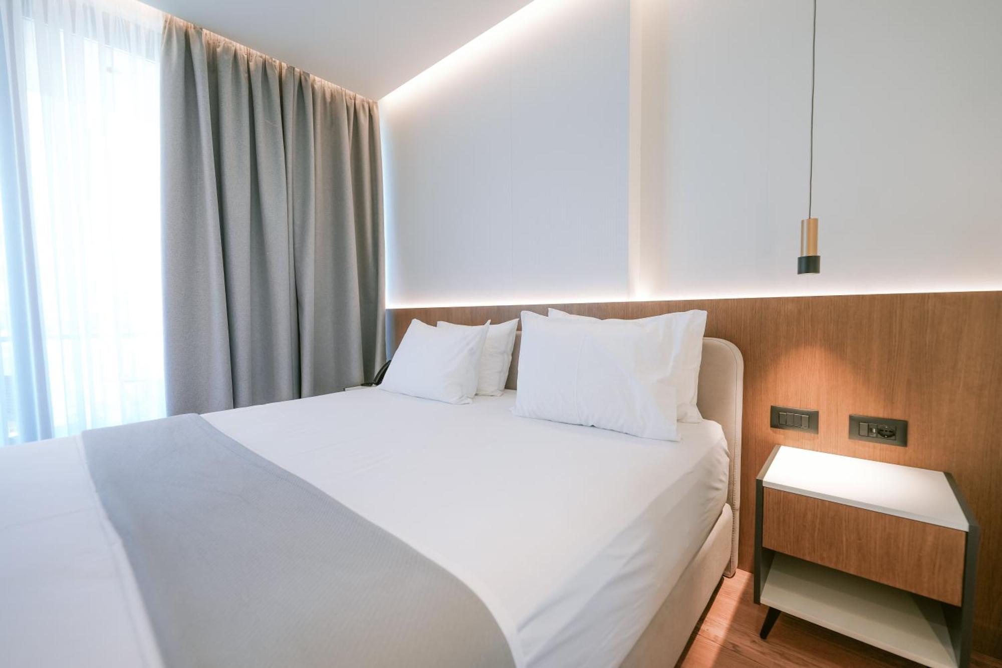 Euro Hotel Ксамил Экстерьер фото
