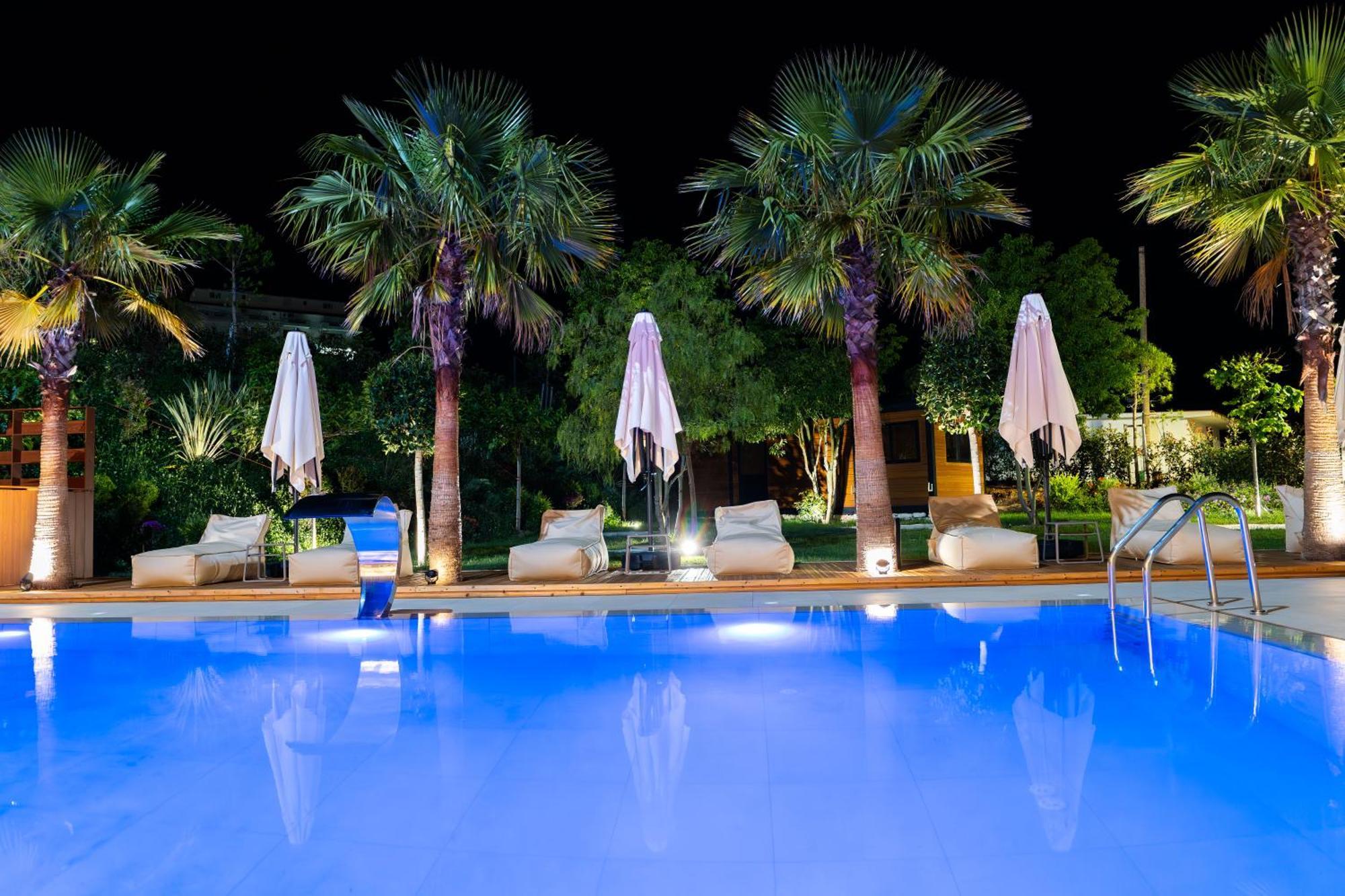 Euro Hotel Ксамил Экстерьер фото