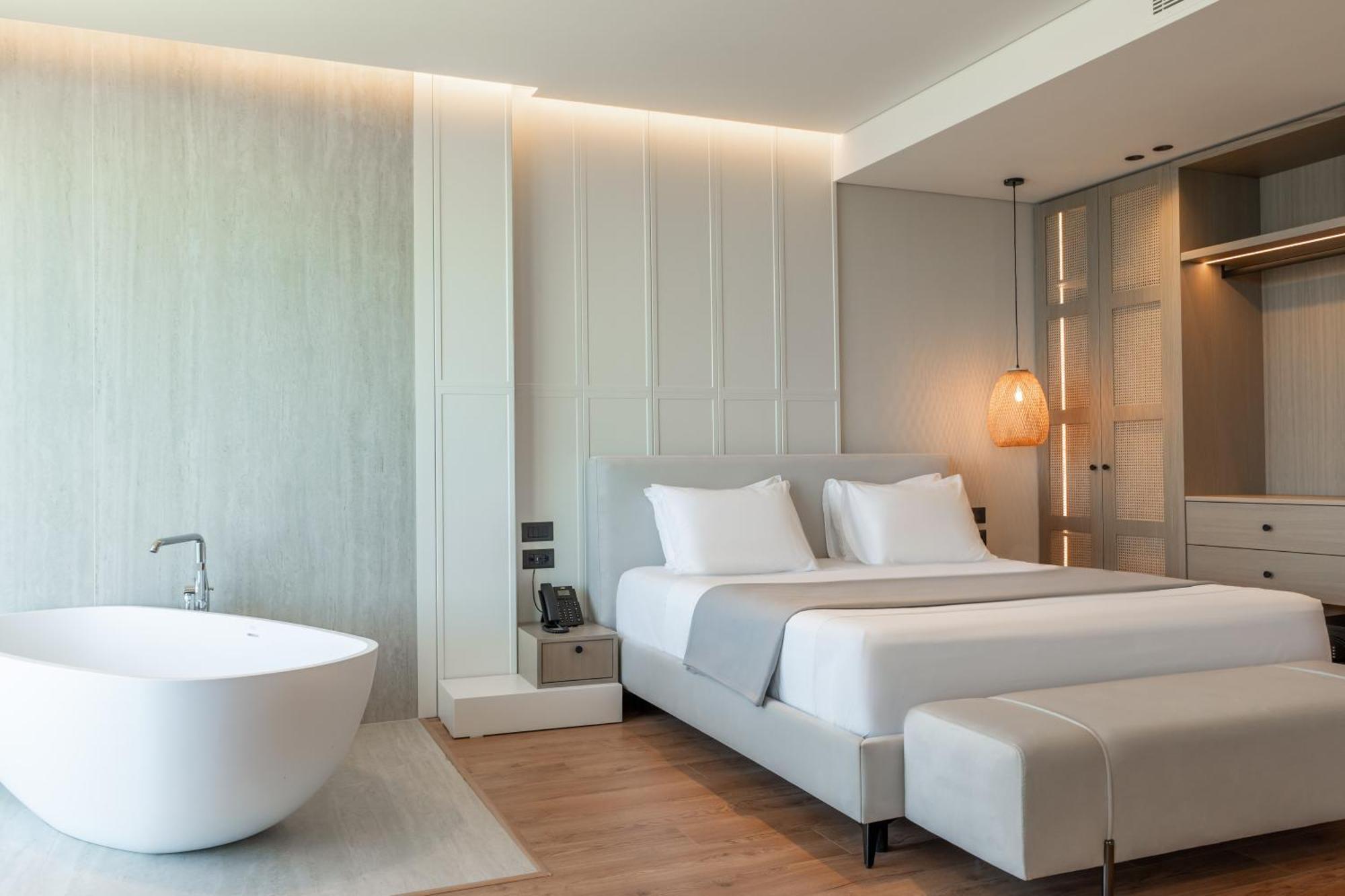 Euro Hotel Ксамил Экстерьер фото