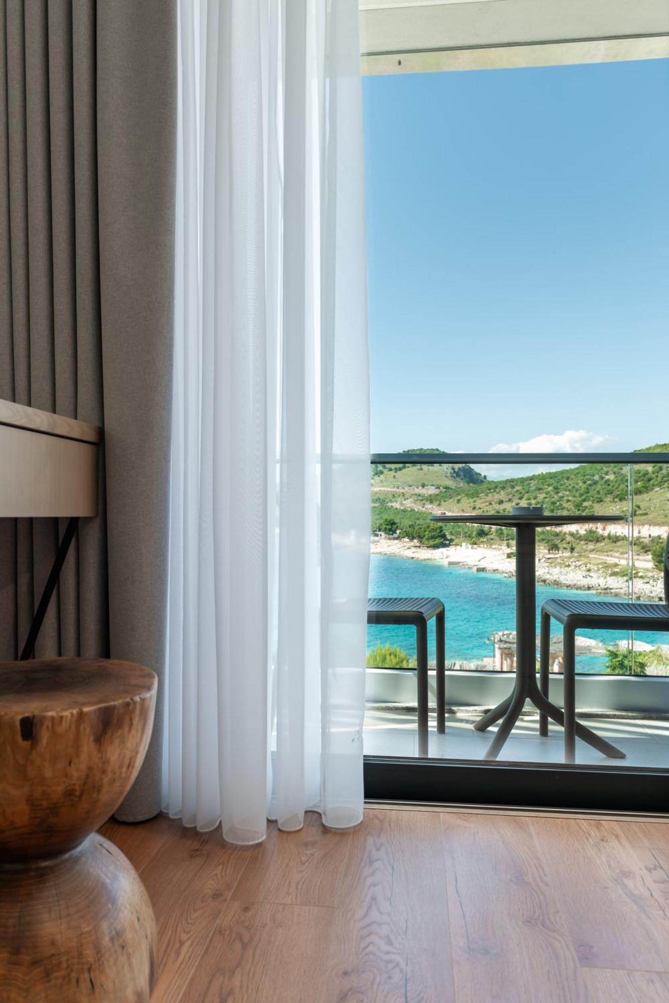 Euro Hotel Ксамил Экстерьер фото