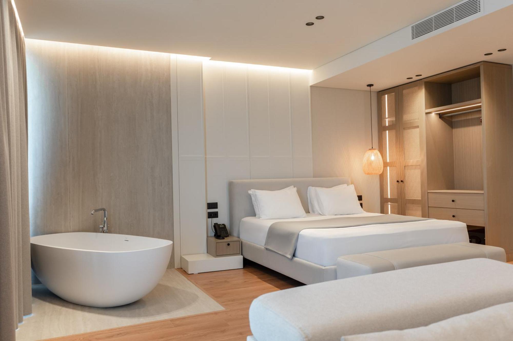 Euro Hotel Ксамил Экстерьер фото