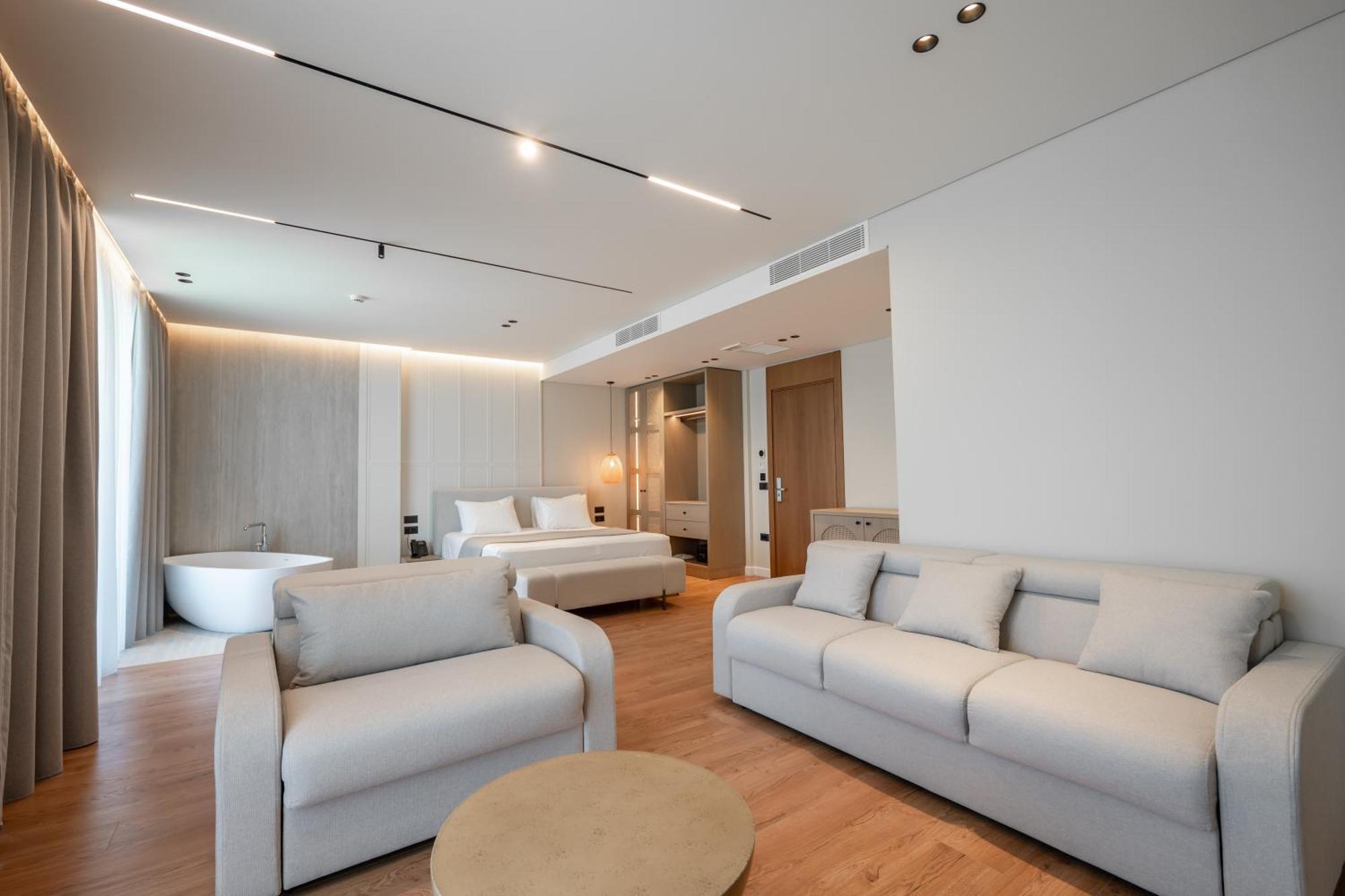 Euro Hotel Ксамил Экстерьер фото