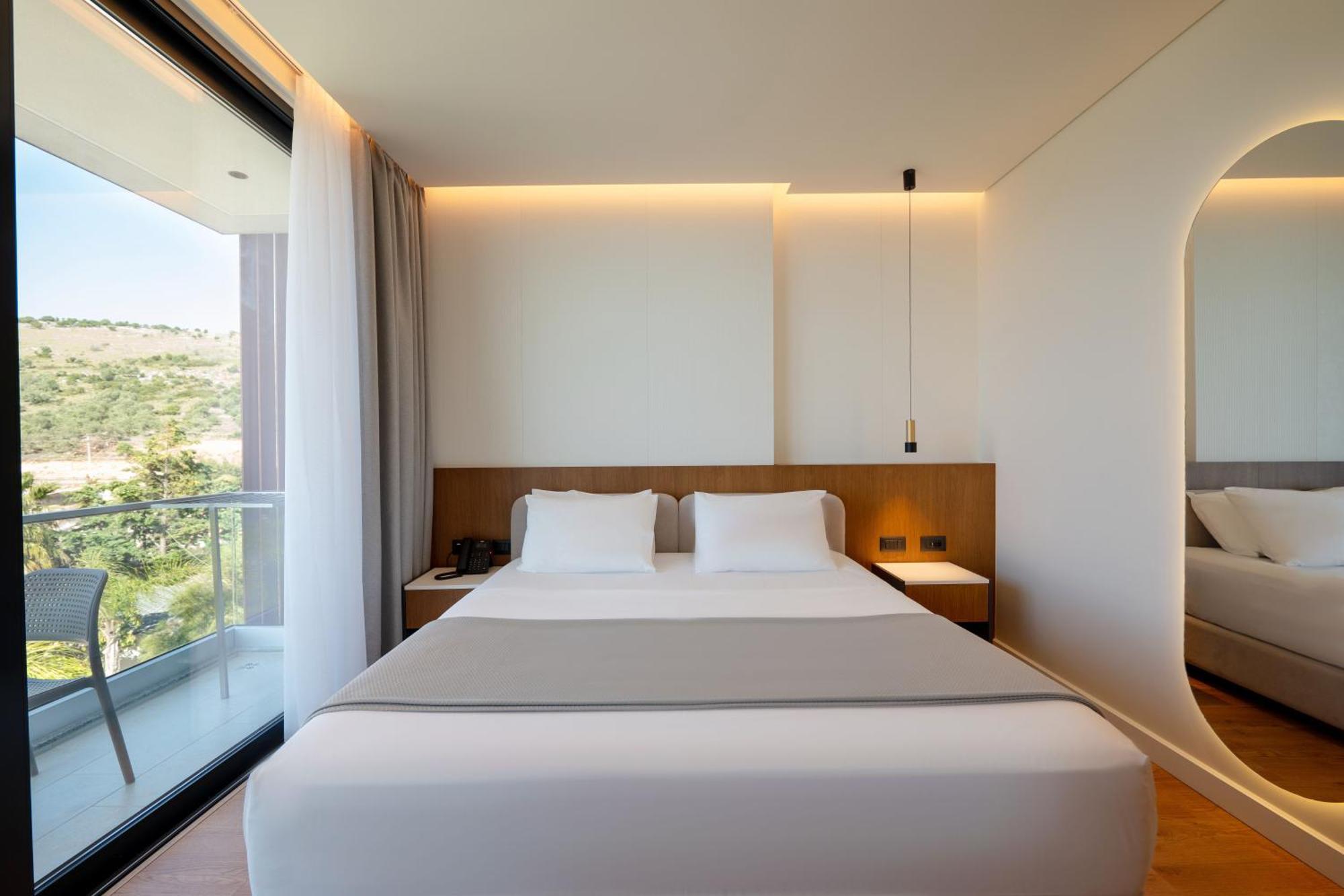 Euro Hotel Ксамил Экстерьер фото